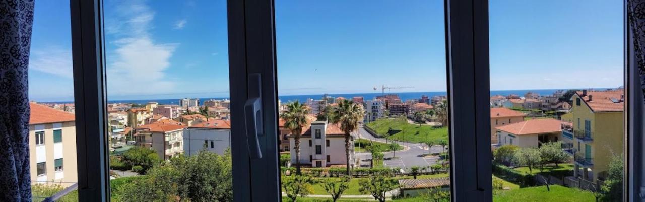 Very Cosy House With Fabulous Sea View! Pietra Ligure Luaran gambar
